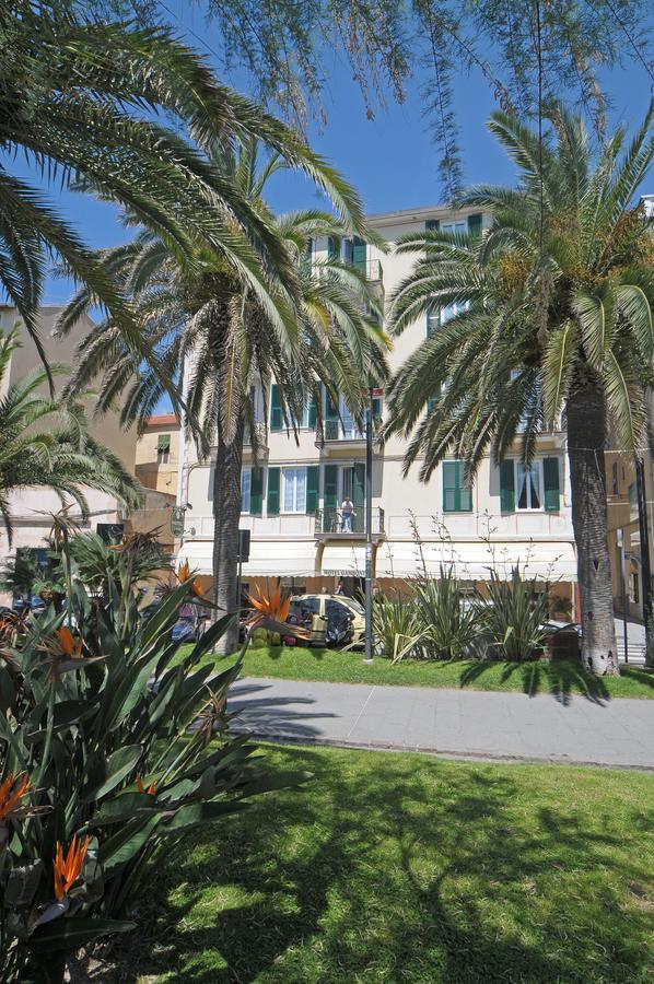 Hotel Gambone Finale Ligure Εξωτερικό φωτογραφία